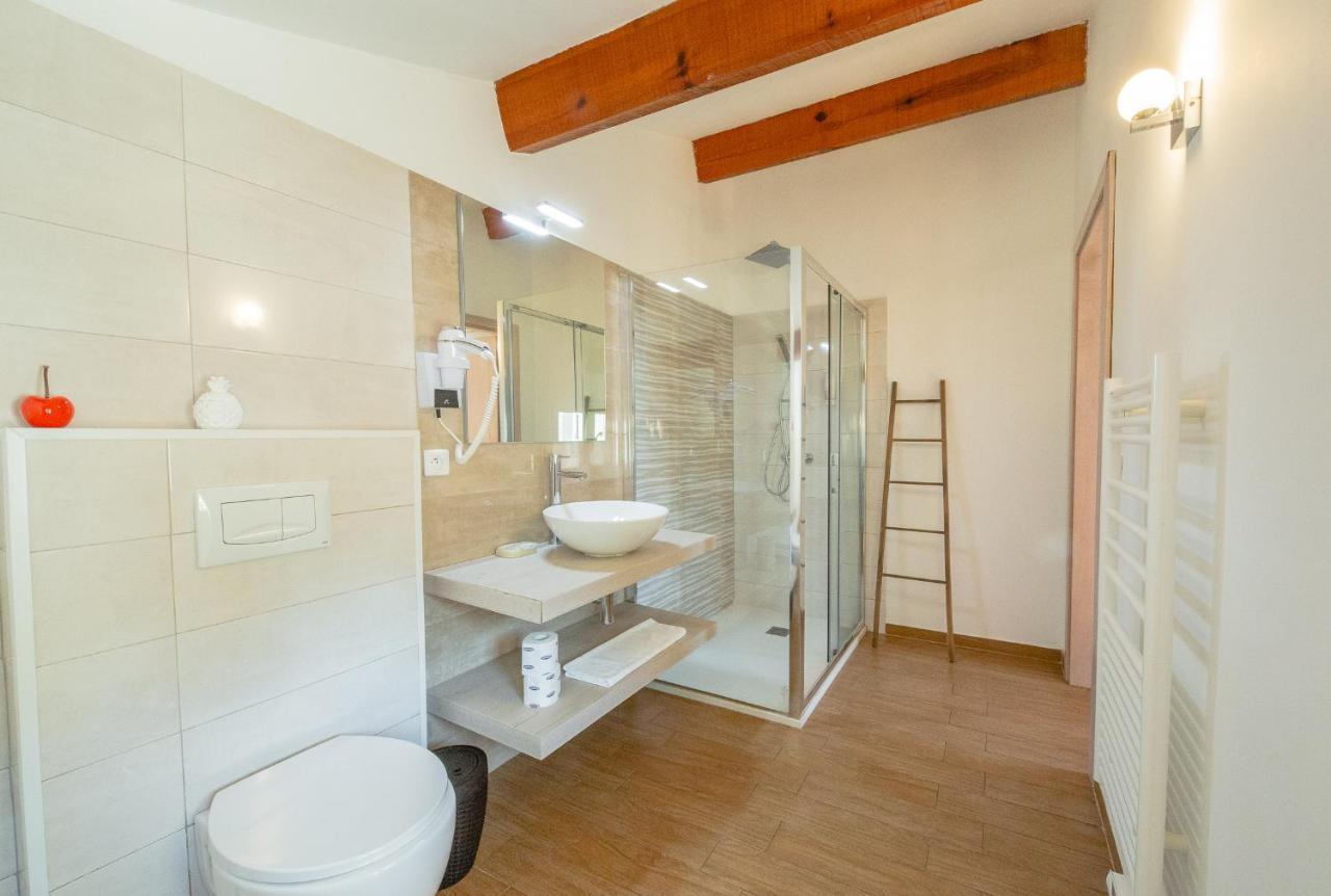 Auberge U n'Antru Versu San-Gavino-di-Carbini Exterior foto